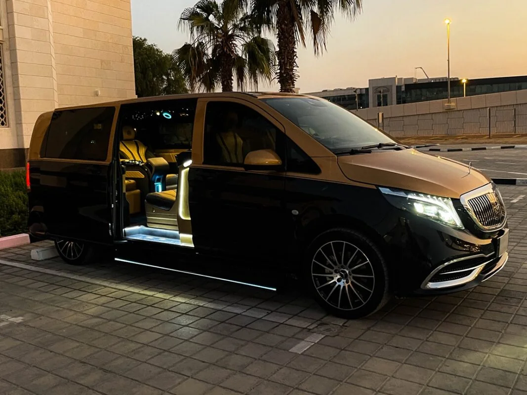 Mercedes_Vito_Luxury_Edition-19-1067×800
